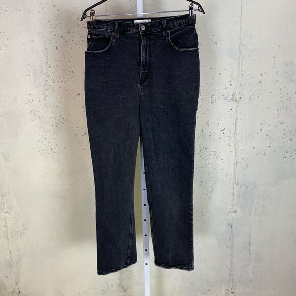 #154 ABERCROMBIE Ankle Straight Jeans - Picture 6 of 8